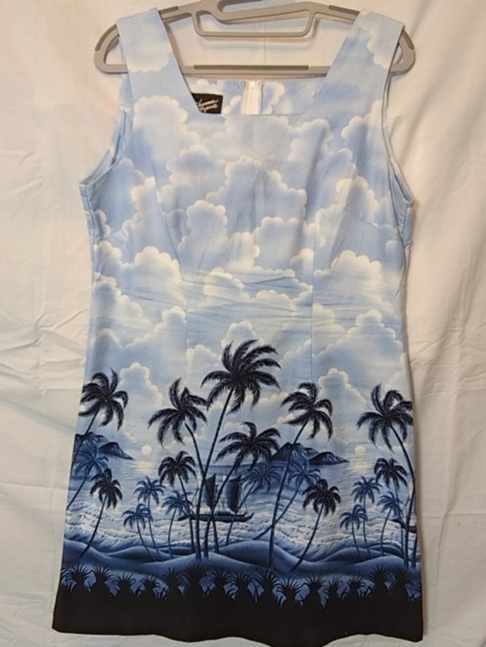 Sleeveless Blue Cloud & Palm Print Shift Dress